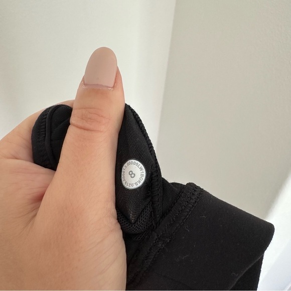 Lululemon Flow Y 2-in-1 Tank Top Solid Black Size 8 Women’s Built In Sports Bra - Picture 8 of 11